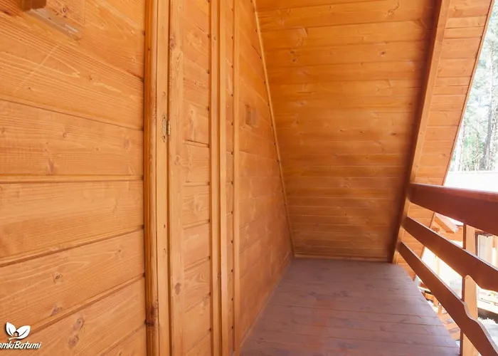 ロッジ Batumi ヤロスワビエツ